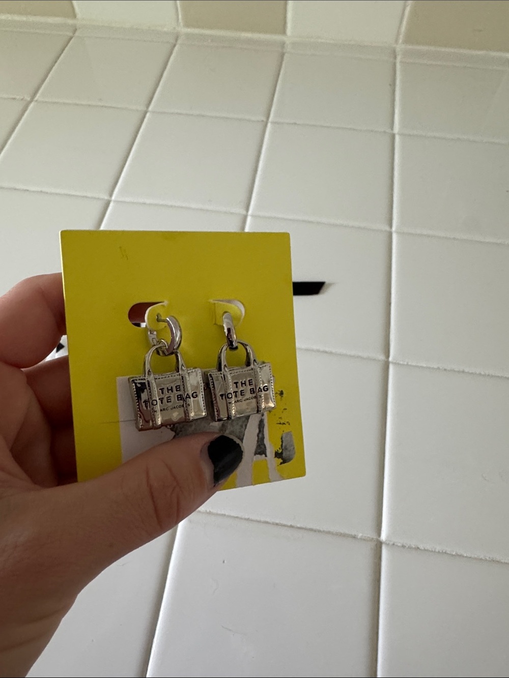 Marc Jacobs Mini Tote Bag Charm Earrings in Silver - Picture 5 of 5